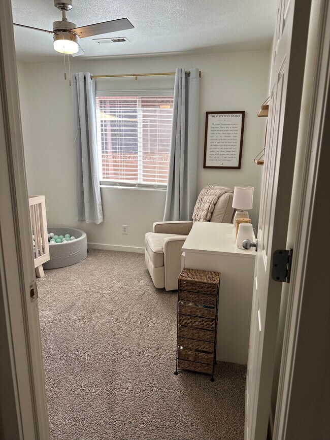 Photo - 357 S 6150 W