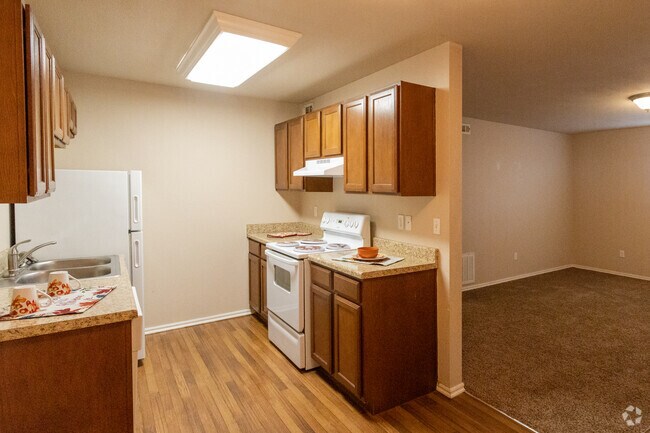 2BR, 1BA - 837SF - Winds of Oak Ridge