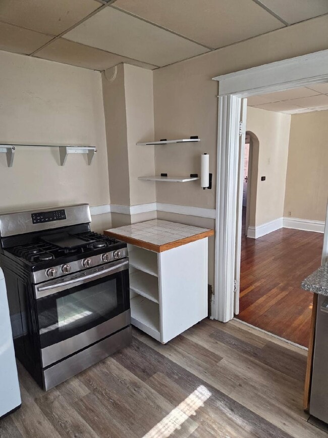 Photo - 1043 S Pennsylvania St