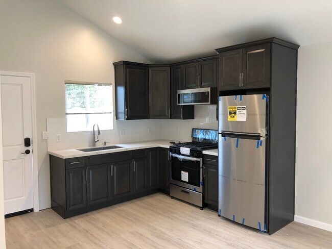 Kitchen - 20336 Haynes St