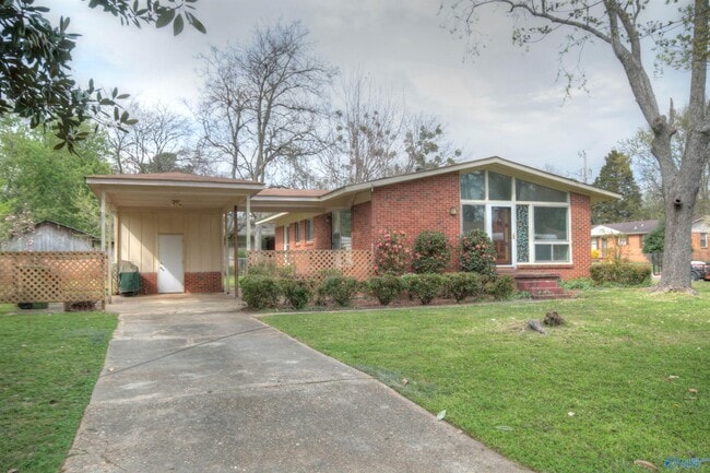 Photo - 403 Karter St NW