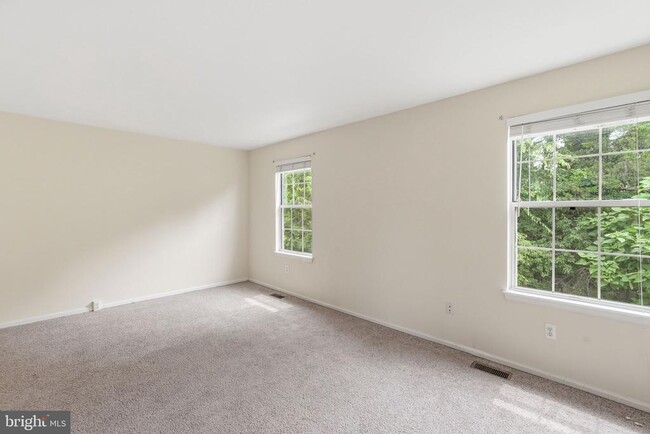 Photo - 9571 Tudor Oaks Dr