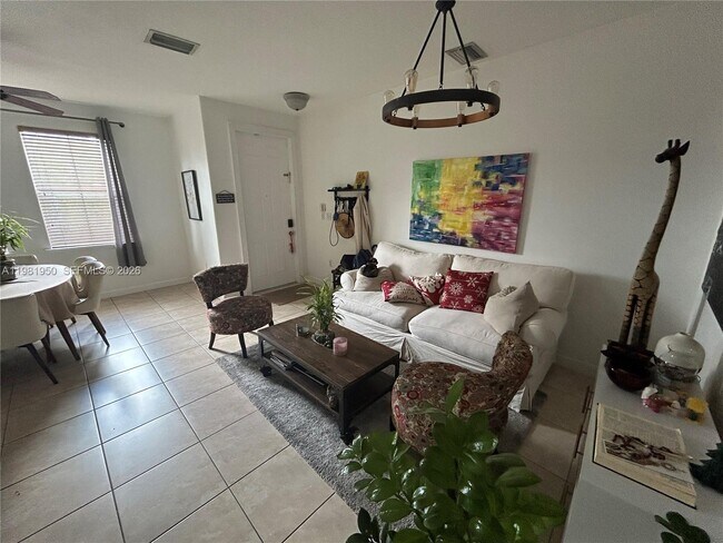 Photo - 5590 NW 107th Ave Unit 1102