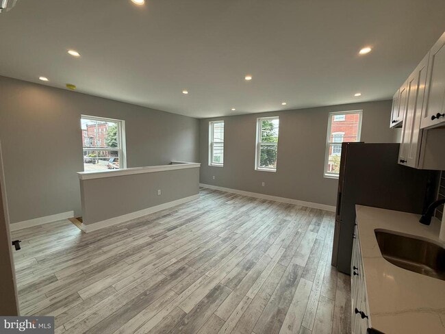 Photo - 2623 Poplar St