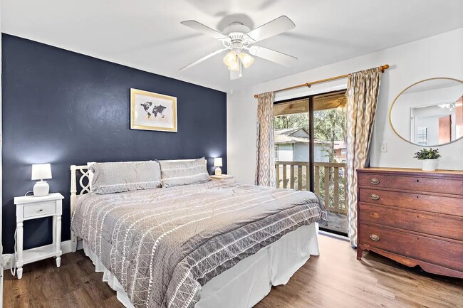 Photo - 2228 SW 39th Dr