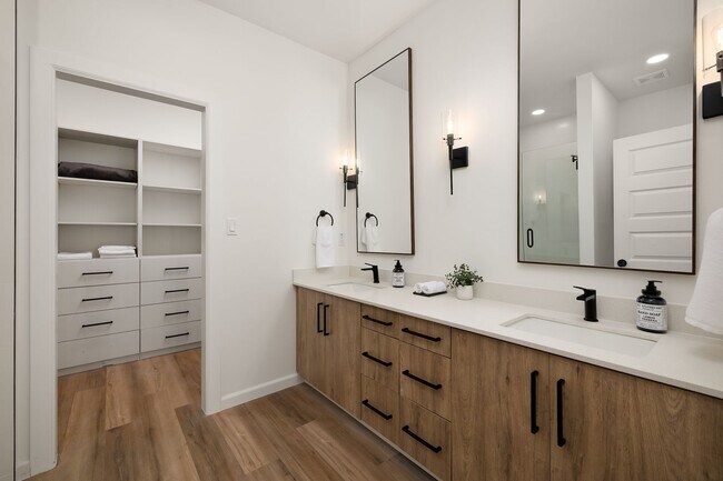 Photo - Gated Luxury Townhomes for Rent-Long-Term Lease | Colgate Crossing