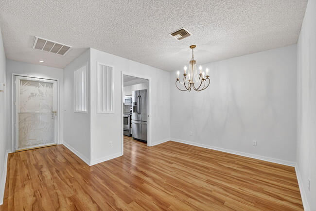Photo - 6101 SE Landing Way Unit 11