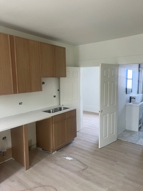 Building Photo - 2301 N Leavitt St Unit # 02R Rental