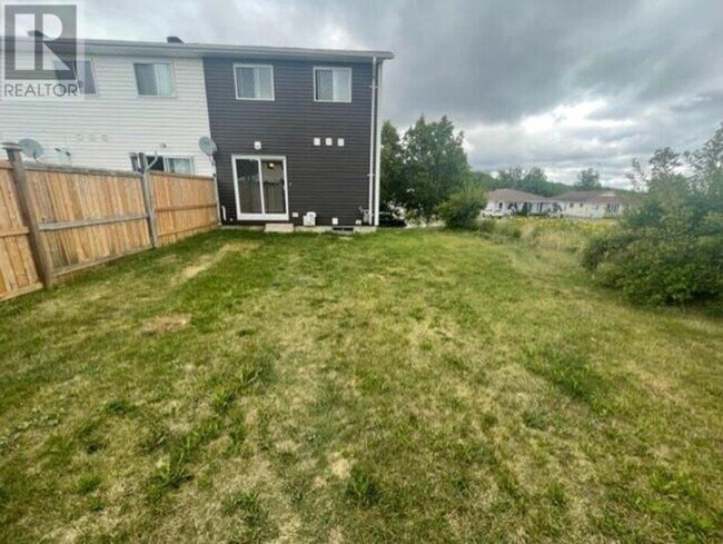 Photo - 11 Forest Pl