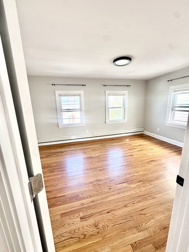 Photo - 196 McWhorter St Unit 2