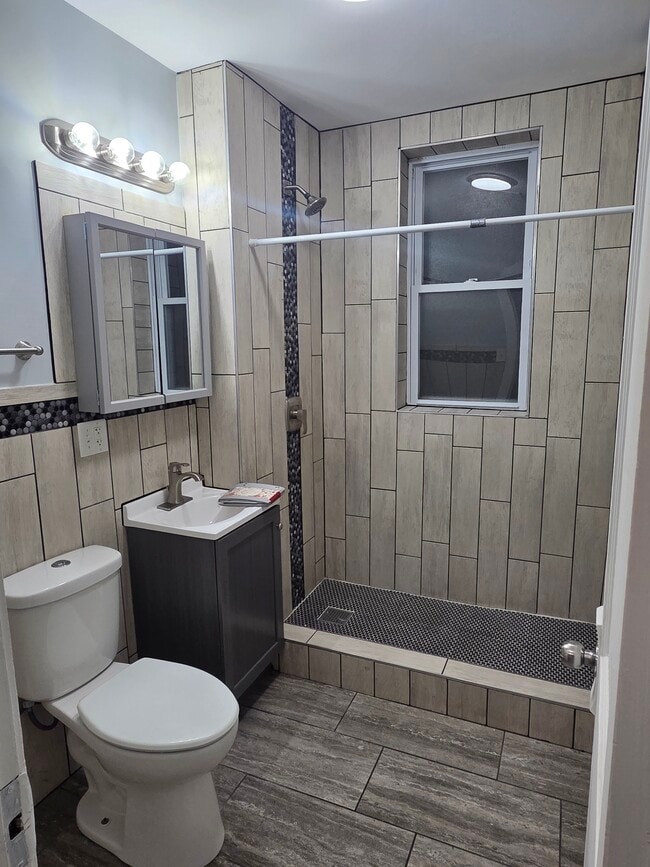 Photo - 1915 Harvey Ave Unit 1915 Berwyn