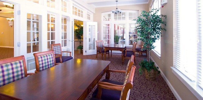 Oaks Apartments