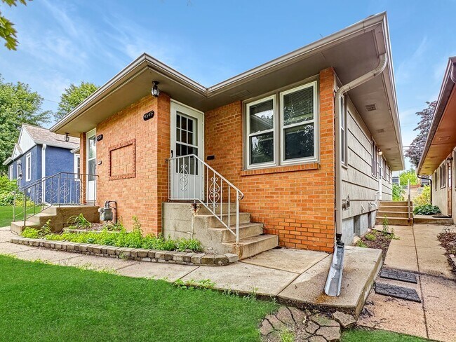 Photo - 4541 Bloomington Ave