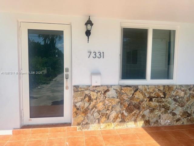Photo - 7329 SW 22nd St Unidad 0
