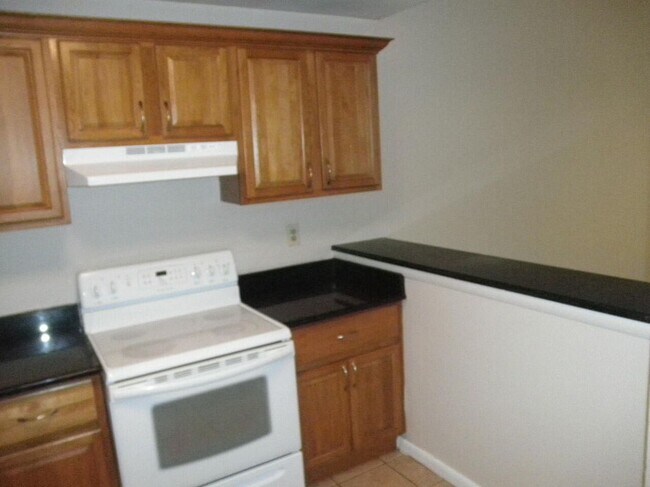 Photo - 4950 Cherry Rd