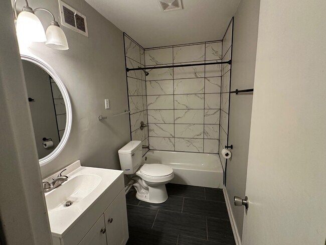 Photo - 4931 Kimball Ave