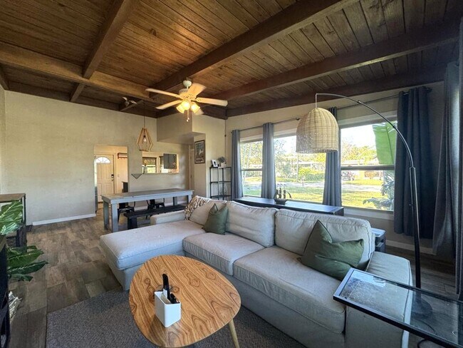 Photo - Remodeled 2/1.5 Close to the River!