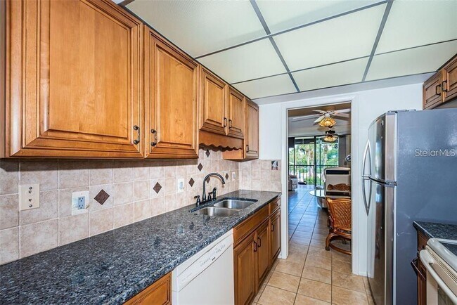 Photo - 1324 Pasadena Ave S Unit 205