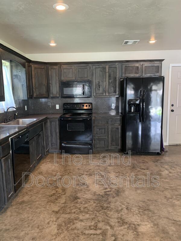 11634 County Rd 3585 Condo Condo for Rent in Ada, OK