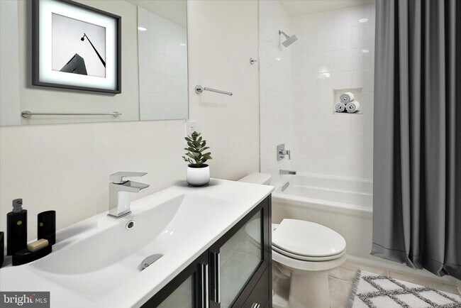 Photo - 2608 Braddock St Unit 3