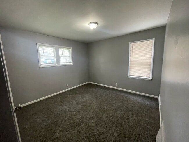 Photo - 20309 Archdale St