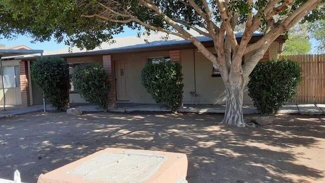 Building Photo - 4717 N 47th Dr