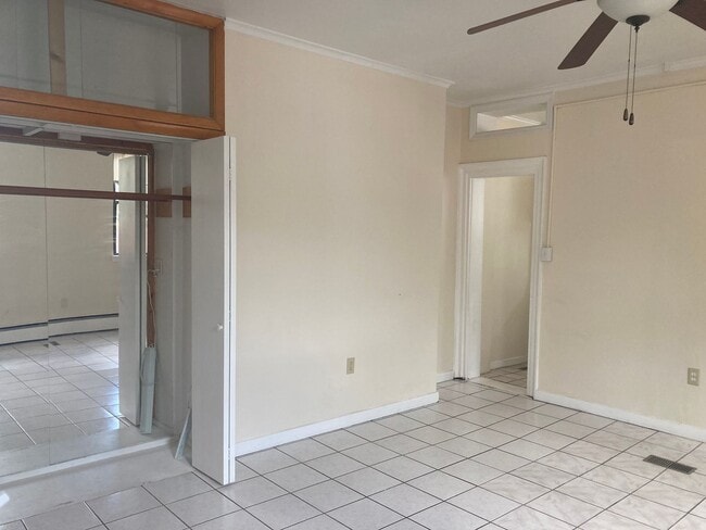 Building Photo - 845 Western Ave Unit WT 845 - 2 Rental