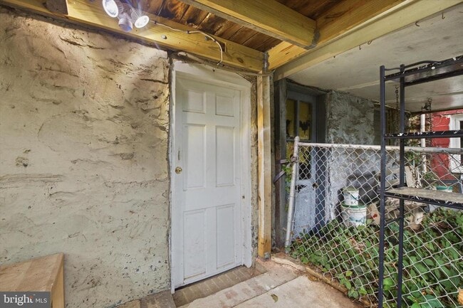 Building Photo - 3146 Remington Ave Unit 1