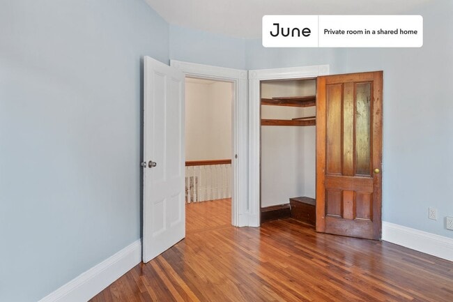 Photo - Room in Shared 6 bed/1.5 bath home Unidad E