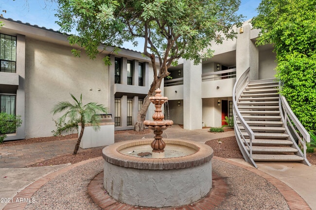 5213 N 24th St Unit 103