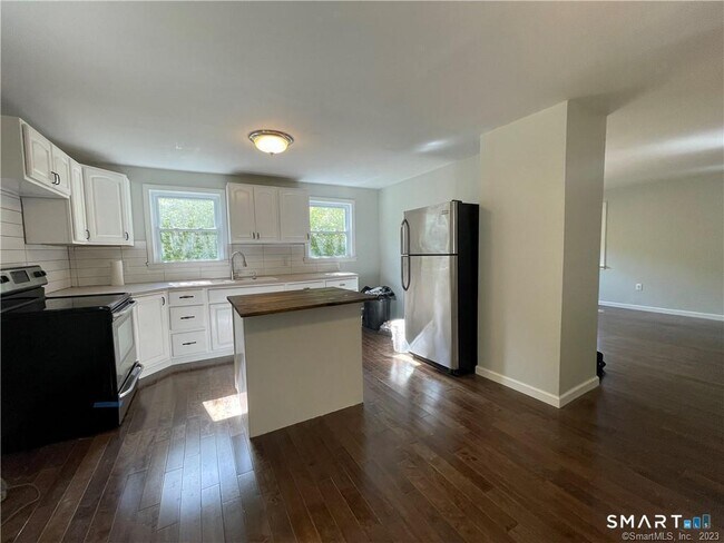 Photo - 155 Riverside Dr