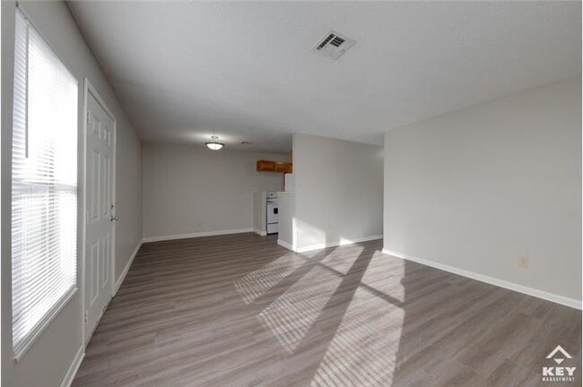 Photo - 1324 N Minneapolis St