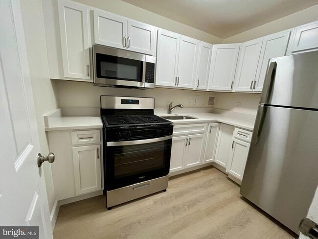 Photo - 2401 H St NW Unidad 807