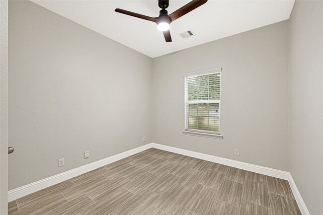 Photo - 11015 Harston Dr