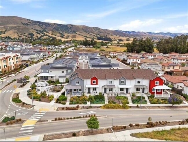 Photo - 3 Bedroom 2.5 Bath Righetti Ranch Home