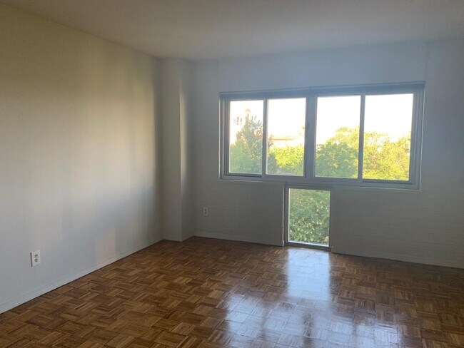 3600 Montrose Blvd Unit 409
