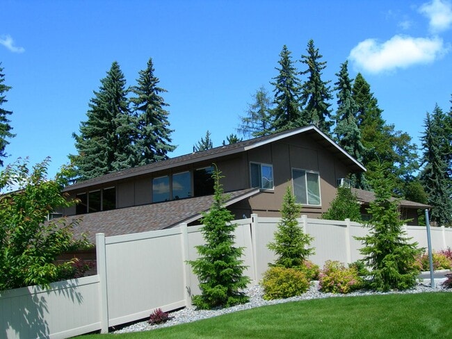 Photo - Unique 36th Ave Duplex - 2 Bed, 2 Bath on South Hill! Unidad A