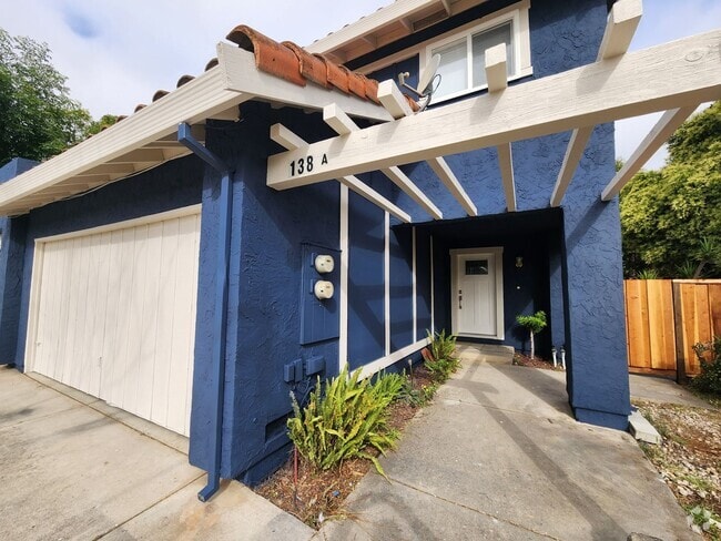 Building Photo - rcrw1 Unit B Rental