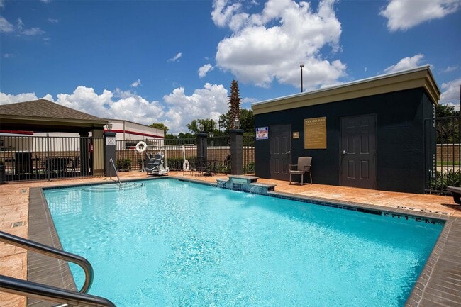 Building Photo - 12254 Farm to Market 1960 Rd W Unit 228