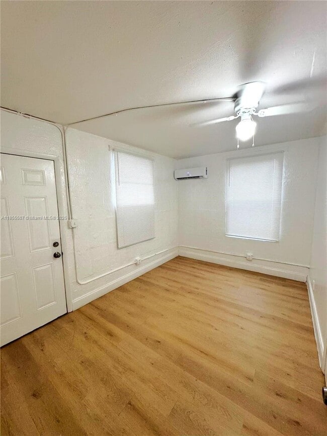 Building Photo - 840 NW 5th Ave Unit 1 Rental