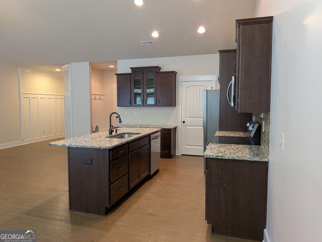 Photo - 93 Village Park Dr