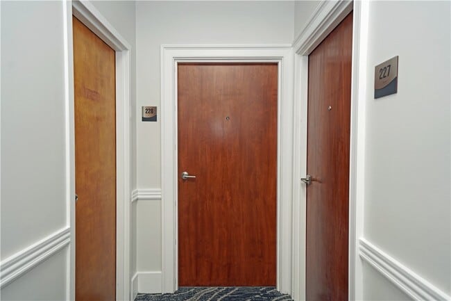 Photo - 184 N Main St