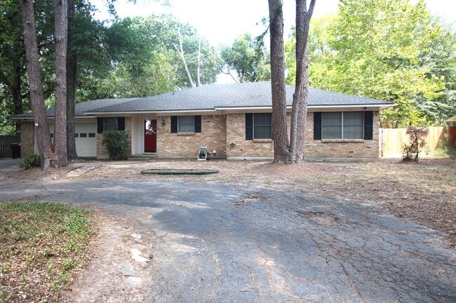 Photo - 316 Clemson Dr