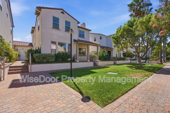 Photo - 1087 Waterfall Way