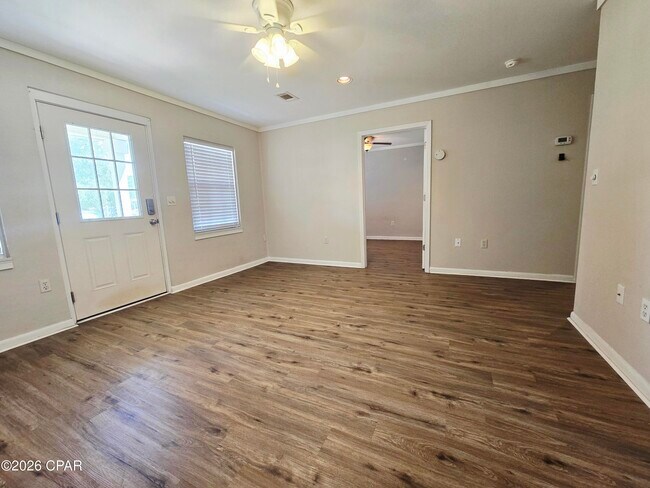 Photo - 341 Selma St
