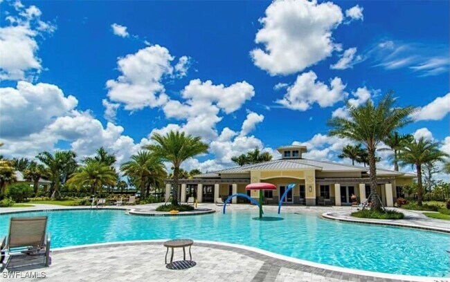 Building Photo - 2827 Blossom Wy