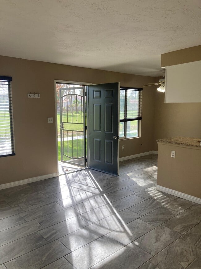 Photo - 82567 Ave 48 Ave Unidad 37