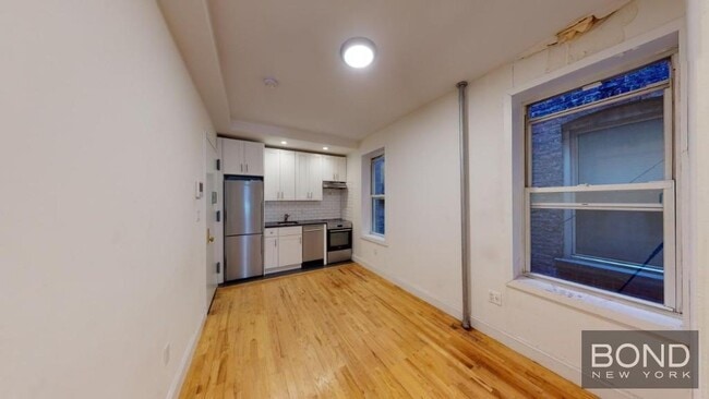 1435 First Avenue - 1435 First Avenue Apartment Unit 4FN