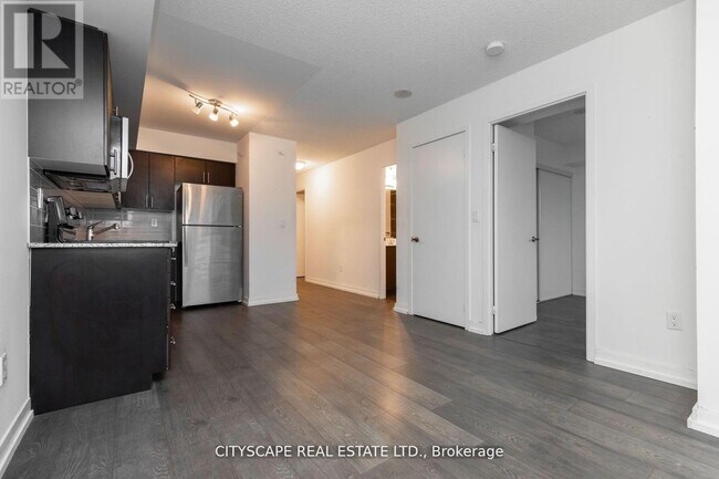 Photo - 1420 Dupont St Unit 1905