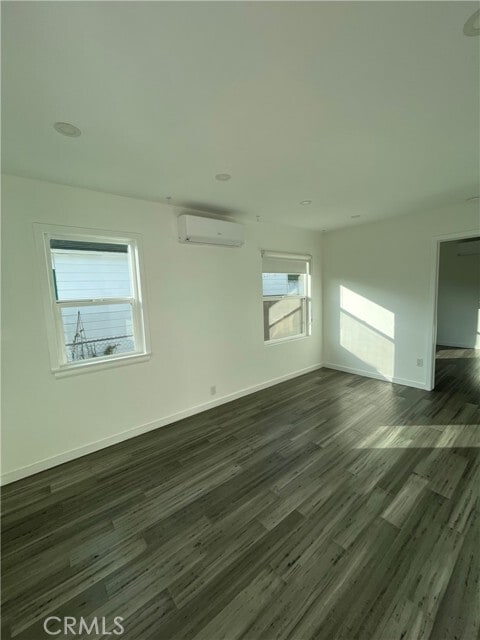 Photo - 357 E Plenty St